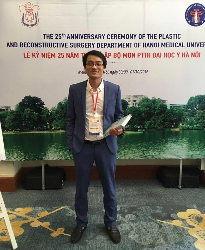 2016 - BÁO CÁO VIÊN DANH DỰ TẠI HỘI NGHỊ PHẪU THUẬT TẠO HÌNH VÀ THẨM MỸ TOÀN QUỐC